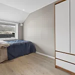 And Modern Terraced House In Apartmán