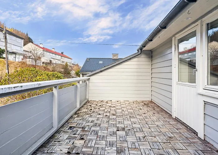 And Modern Terraced House In